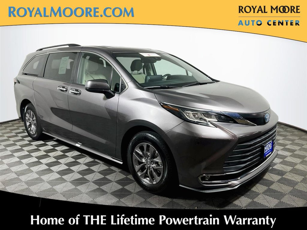 Certified 2023 Toyota Sienna XLE w/ XLE Plus Package AWD/4WD image 1