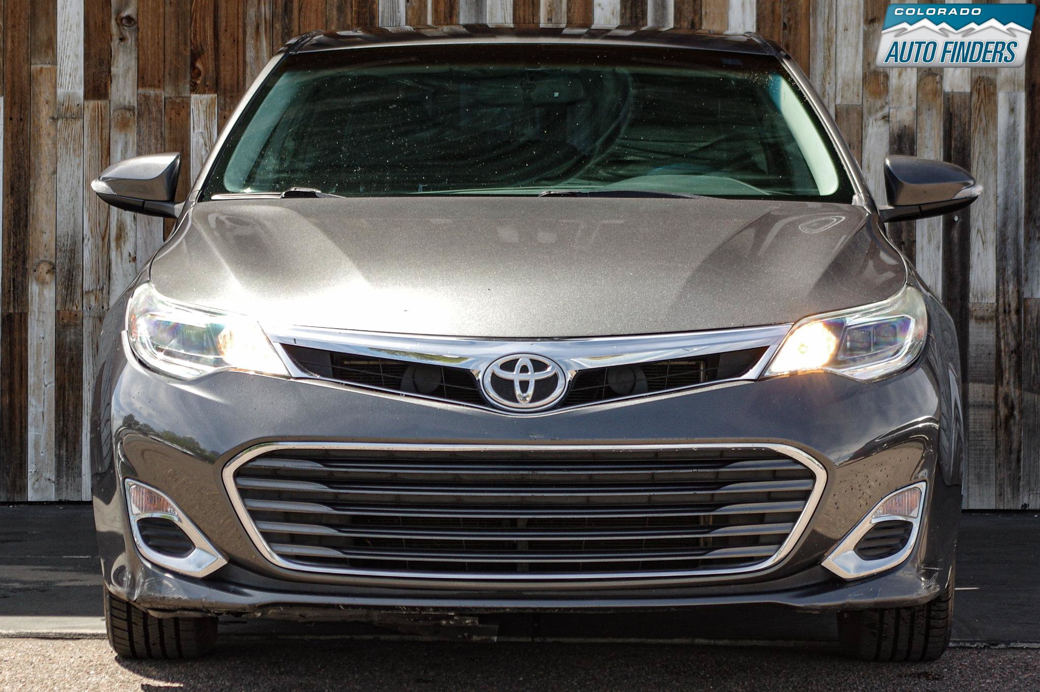 Used 2013 Toyota Avalon XLE Premium FWD image 6