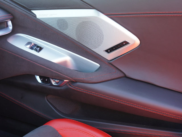 Used 2021 Chevrolet Corvette Stingray Premium Conv w/ Z51 Performance Package RWD image 39
