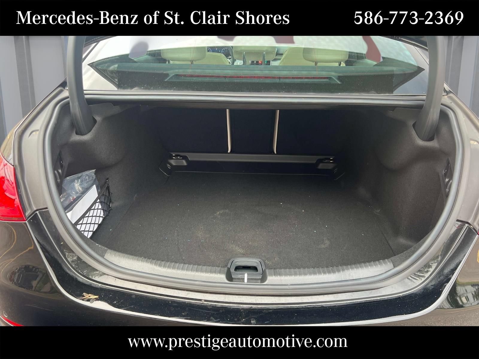 Used 2025 Mercedes-Benz C 300 4MATIC Sedan image 12