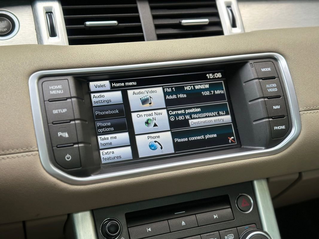 Used 2015 Land Rover Range Rover Evoque Pure Plus image 12