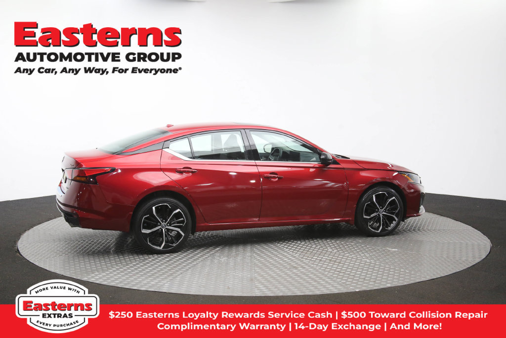 Used 2023 Nissan Altima 2.5 SR w/ SR Premium Package AWD/4WD image 45