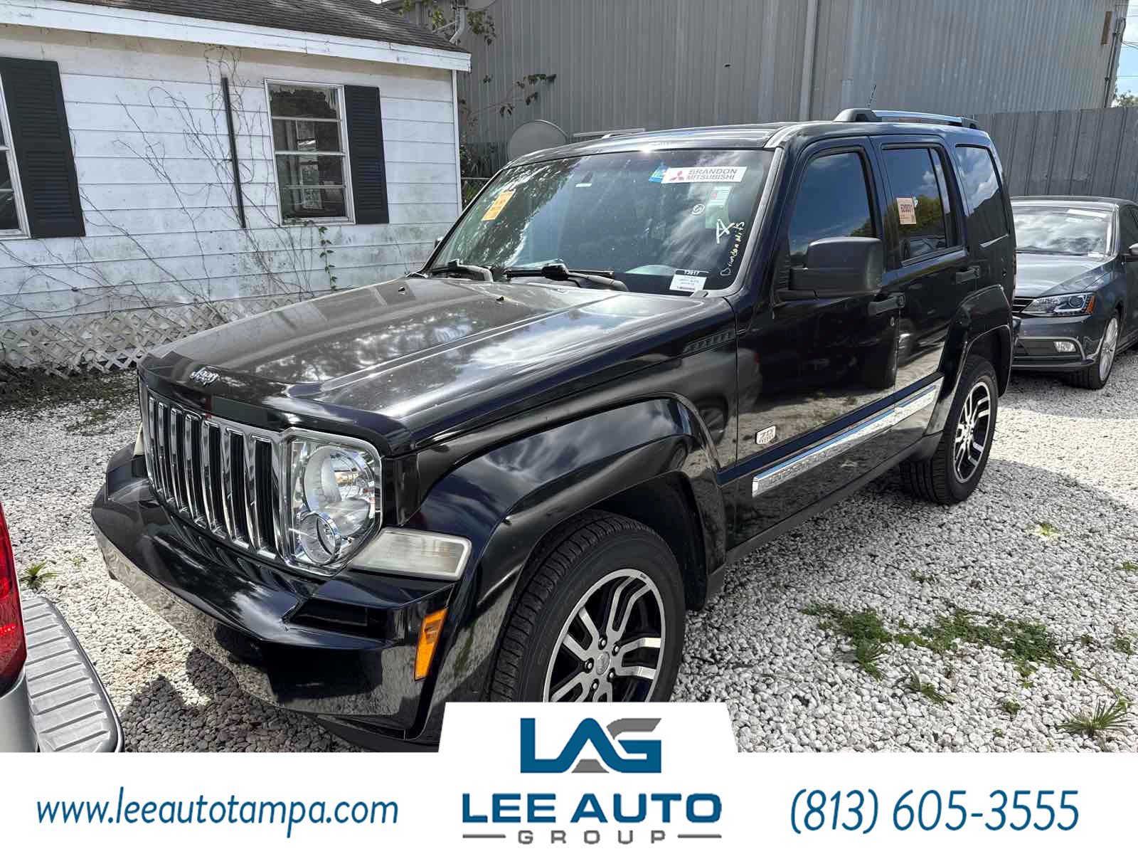 Used 2011 Jeep Liberty Limited RWD image 1
