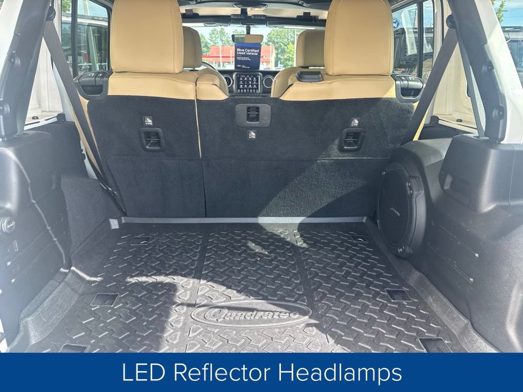 Used 2018 Jeep Wrangler Unlimited Sahara AWD/4WD image 26