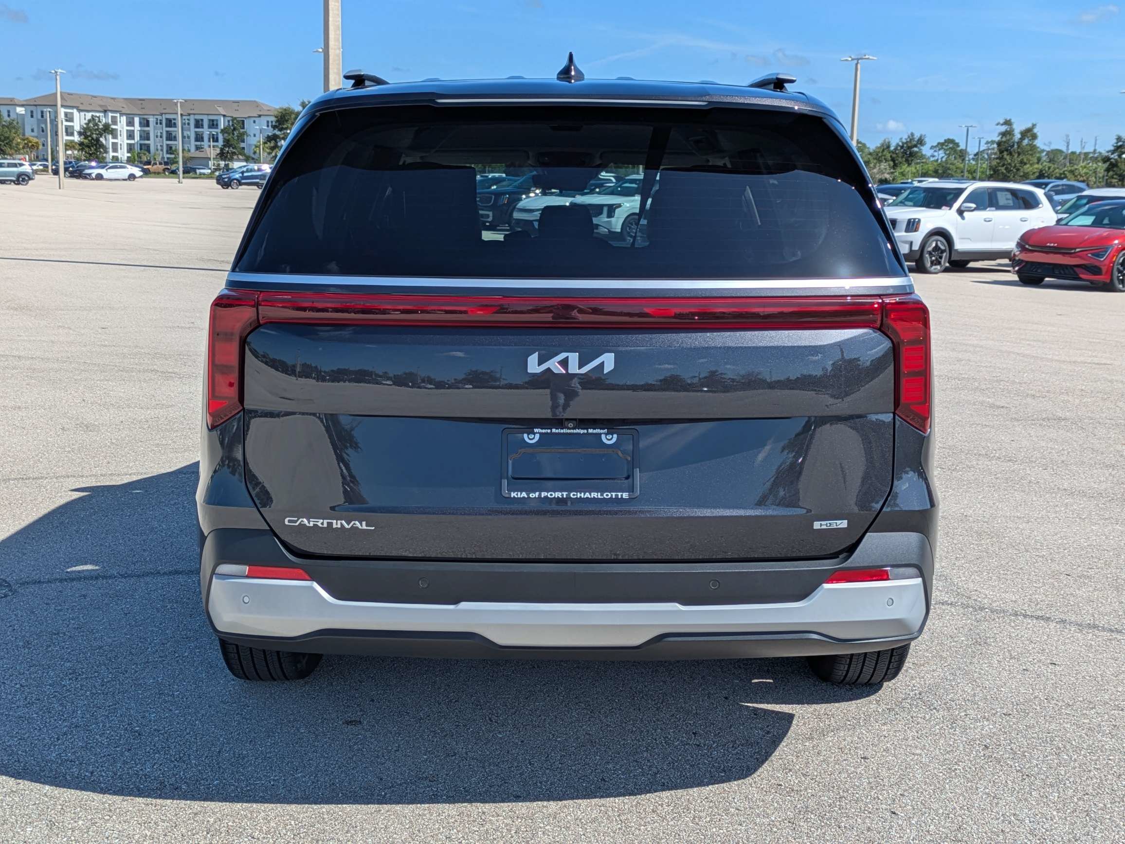 Certified 2025 Kia Carnival EX FWD image 6