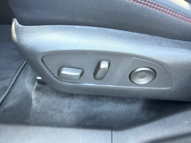 Used 2026 Chevrolet Traverse RS FWD image 11
