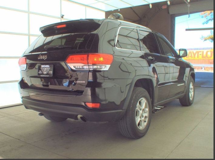 Used 2015 Jeep Grand Cherokee Laredo w/ Quick Order Package 23E image 2