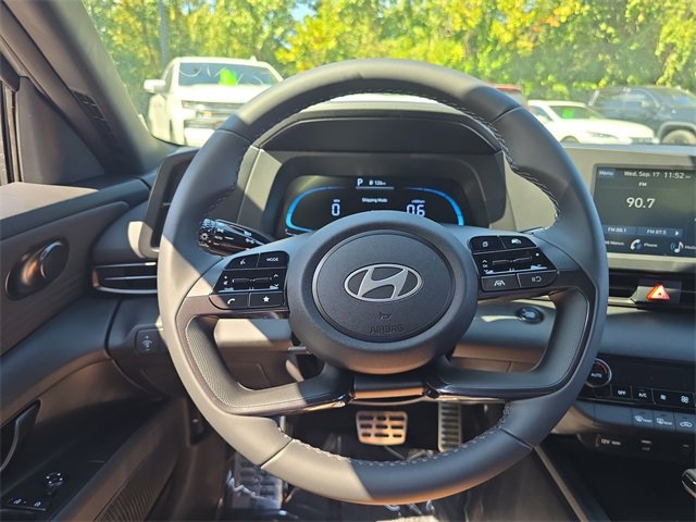 New 2025 Hyundai Elantra Sport image 14