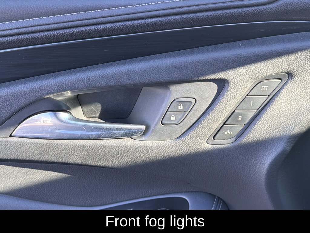 Used 2020 Buick Envision Essence FWD image 9