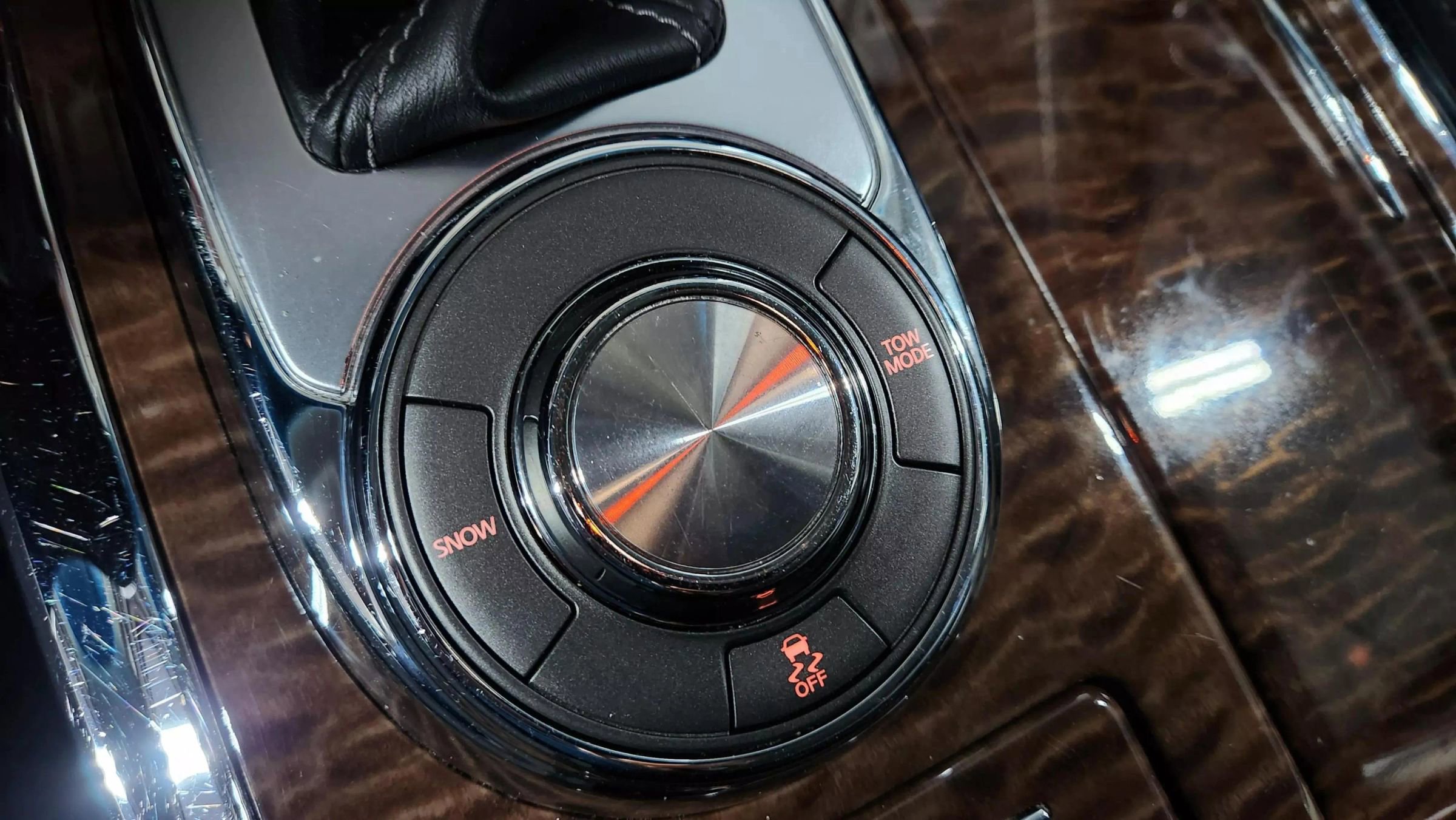 Used 2020 Nissan Armada SV w/ Driver Package image 32