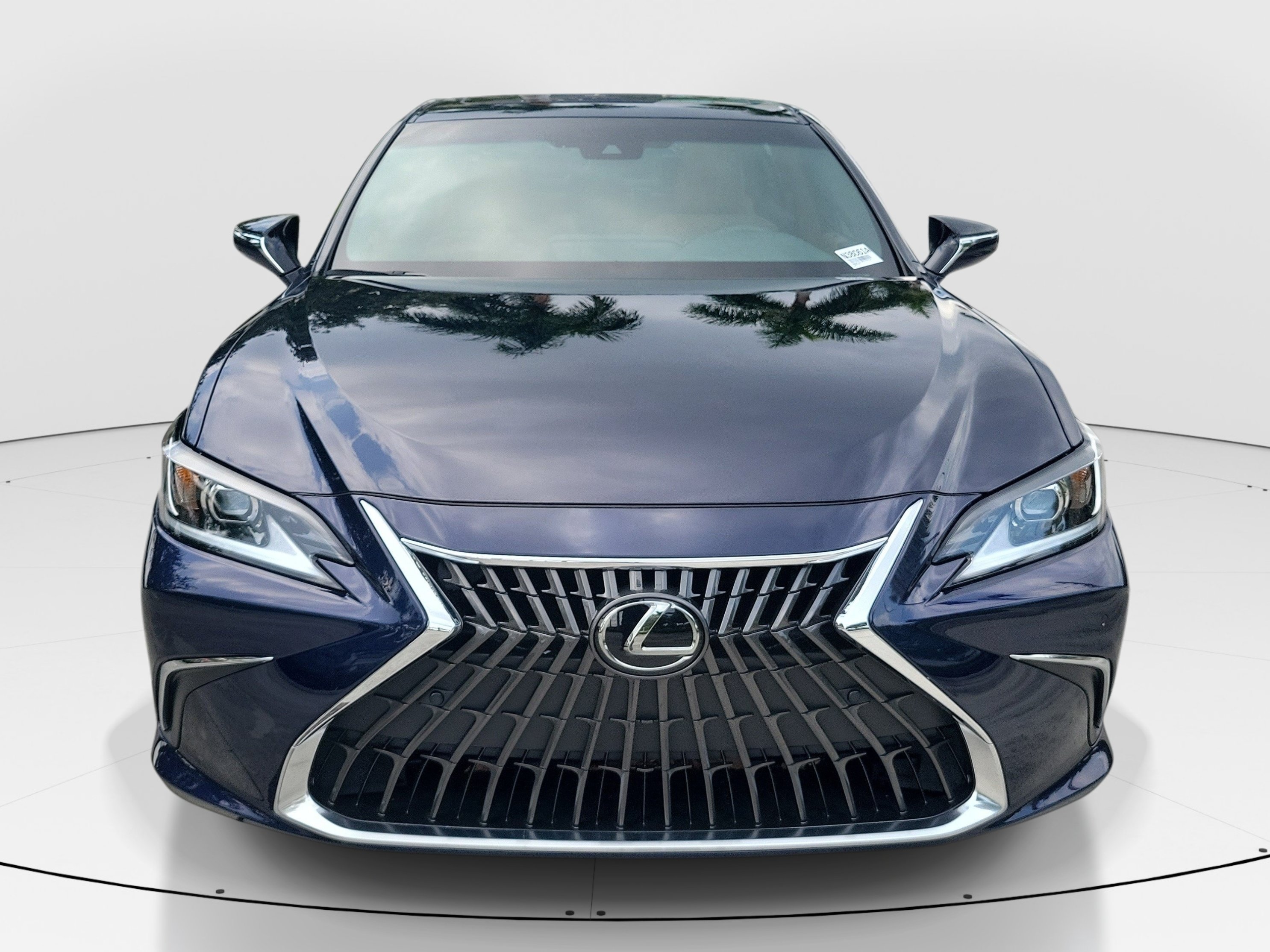 Used 2024 Lexus ES 350 w/ Premium Package FWD image 3