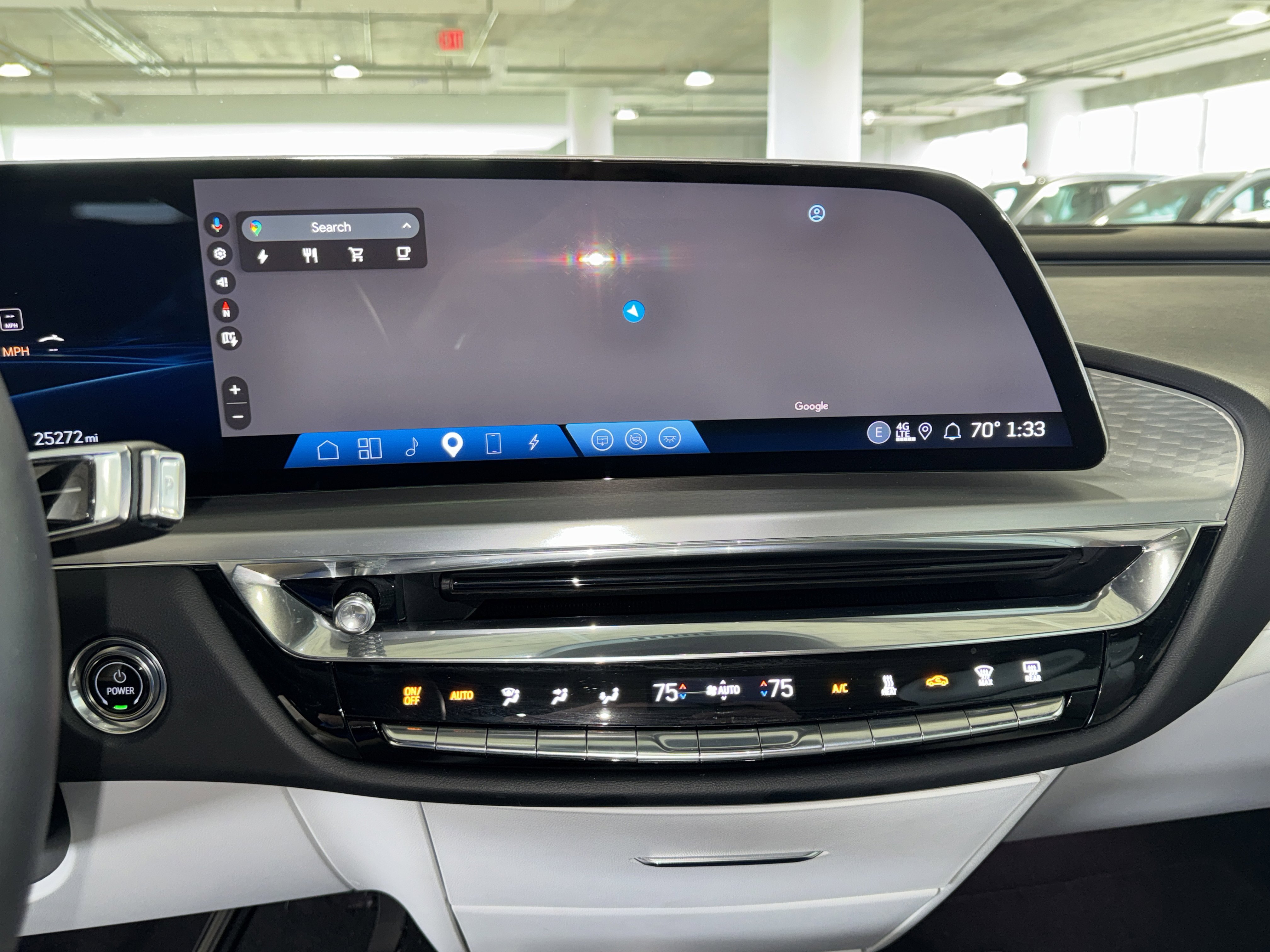 Used 2023 Cadillac Lyriq 2WD image 26