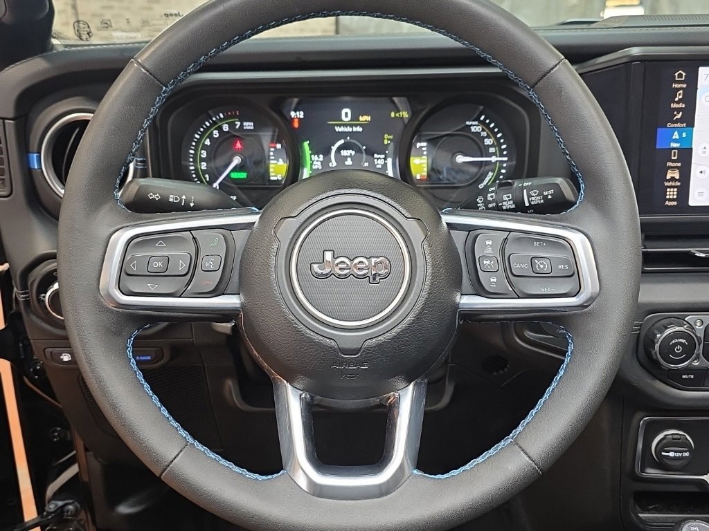 Used 2024 Jeep Wrangler High Altitude image 25