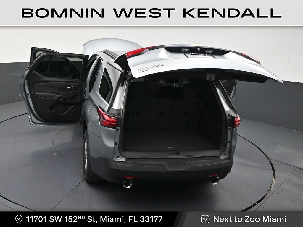 Used 2024 Chevrolet Traverse LT image 32