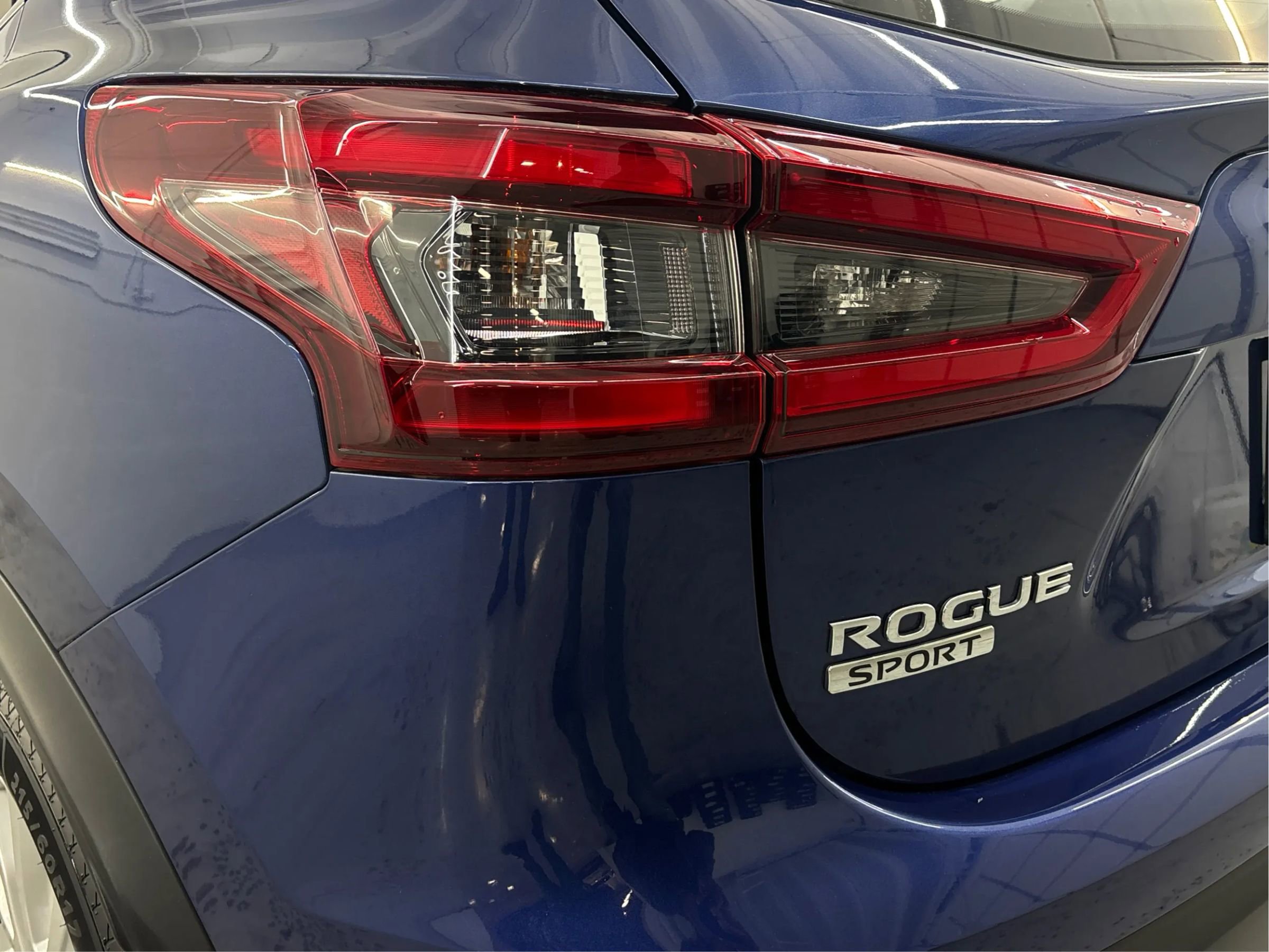 Used 2022 Nissan Rogue Sport S image 34