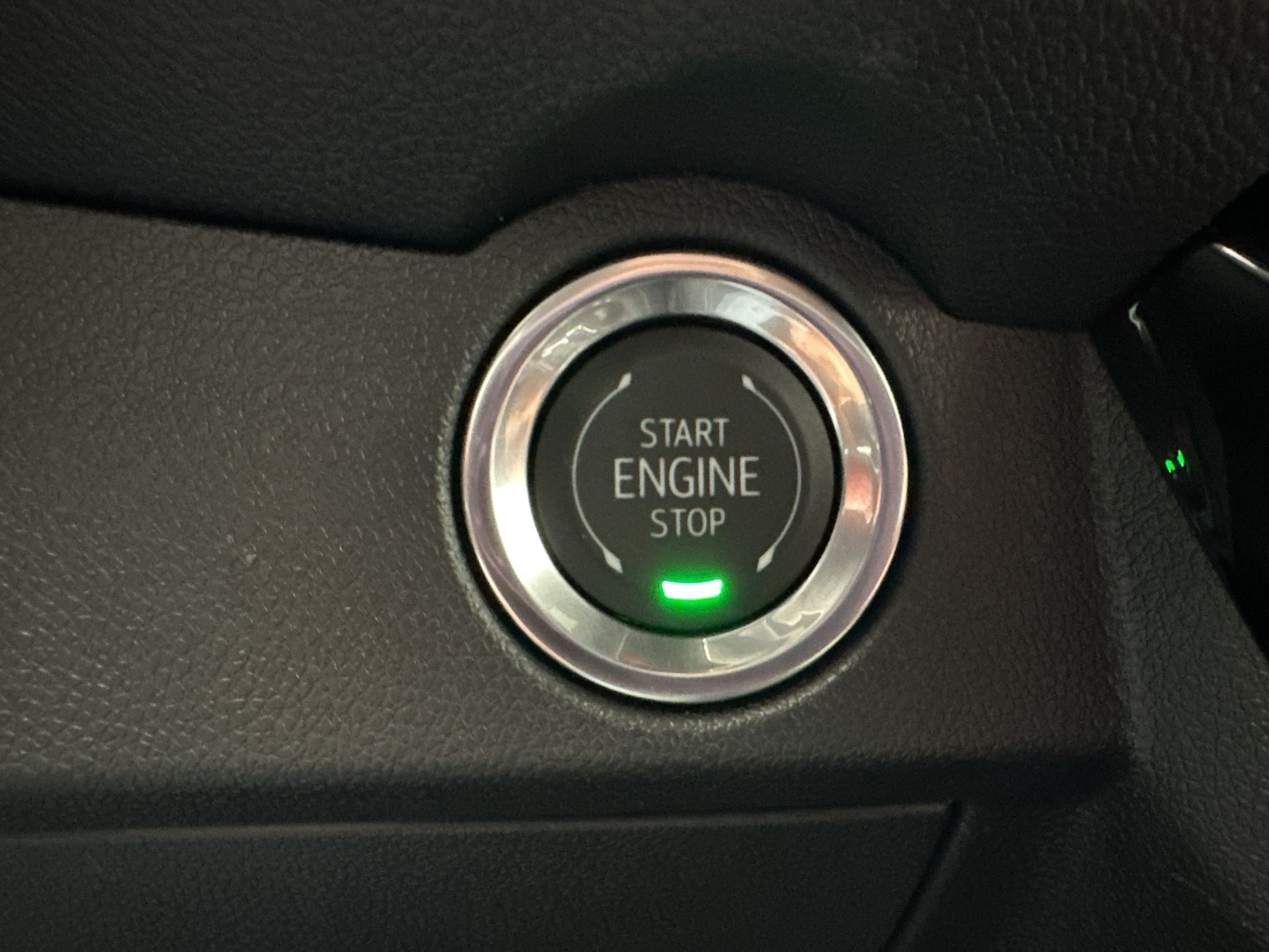 Certified 2026 Chevrolet Traverse LT AWD/4WD image 17