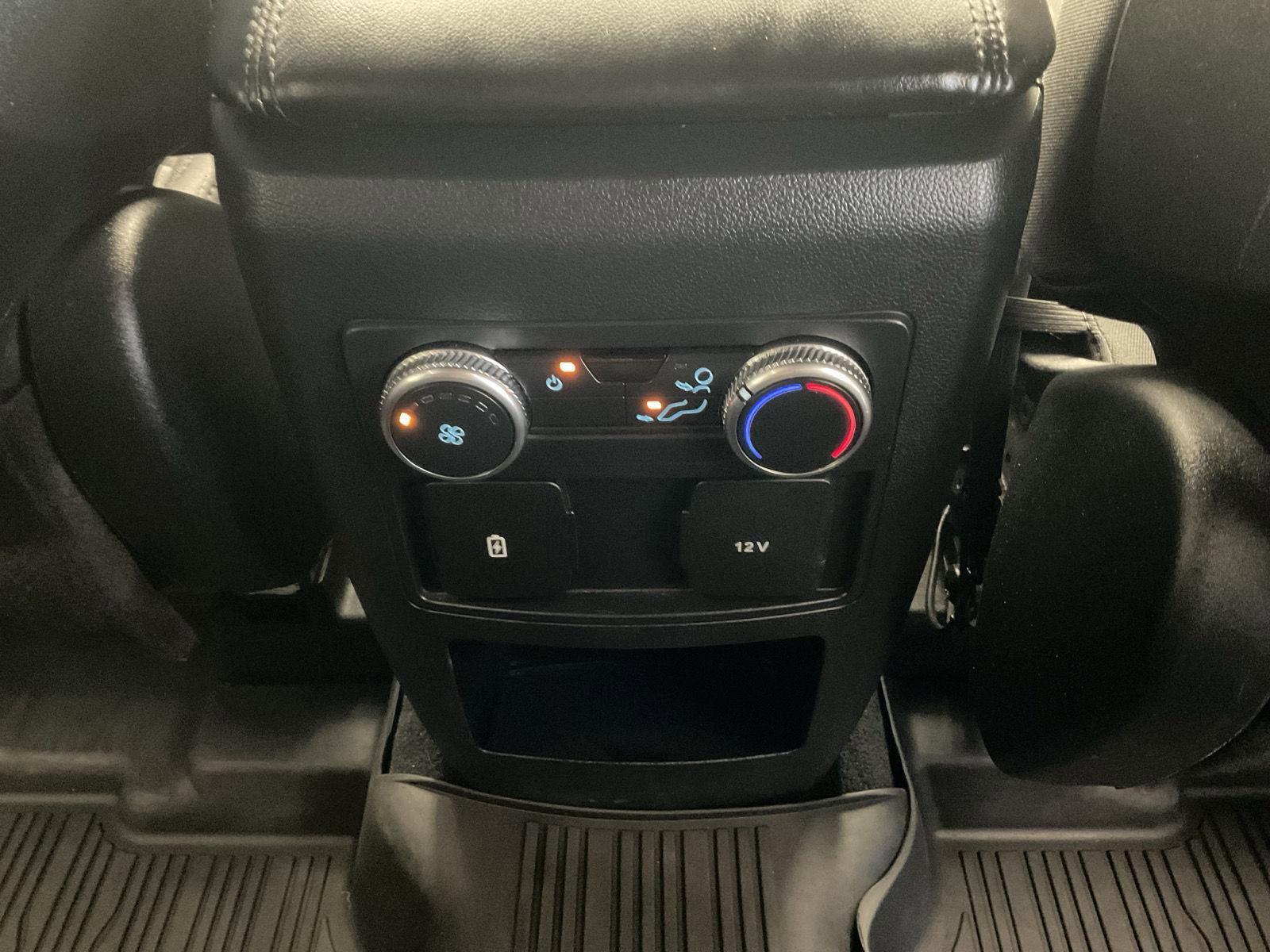 Used 2020 Ford Explorer XLT AWD/4WD image 18
