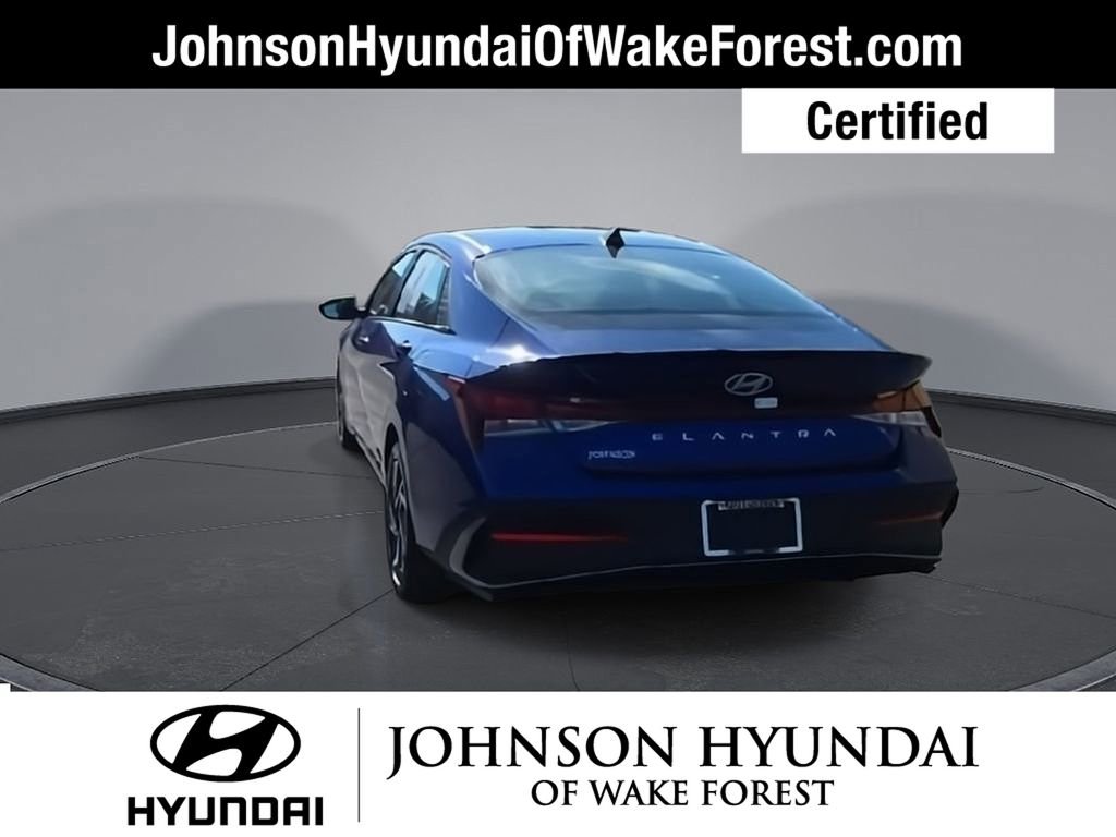 Certified 2025 Hyundai Elantra Sport w/ Cargo Package FWD image 7