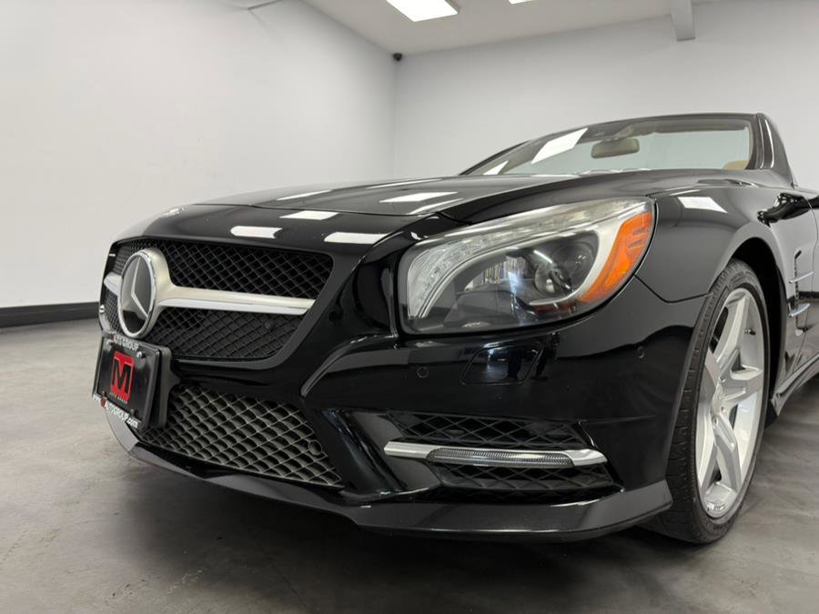 Used 2013 Mercedes-Benz SL 550 image 28