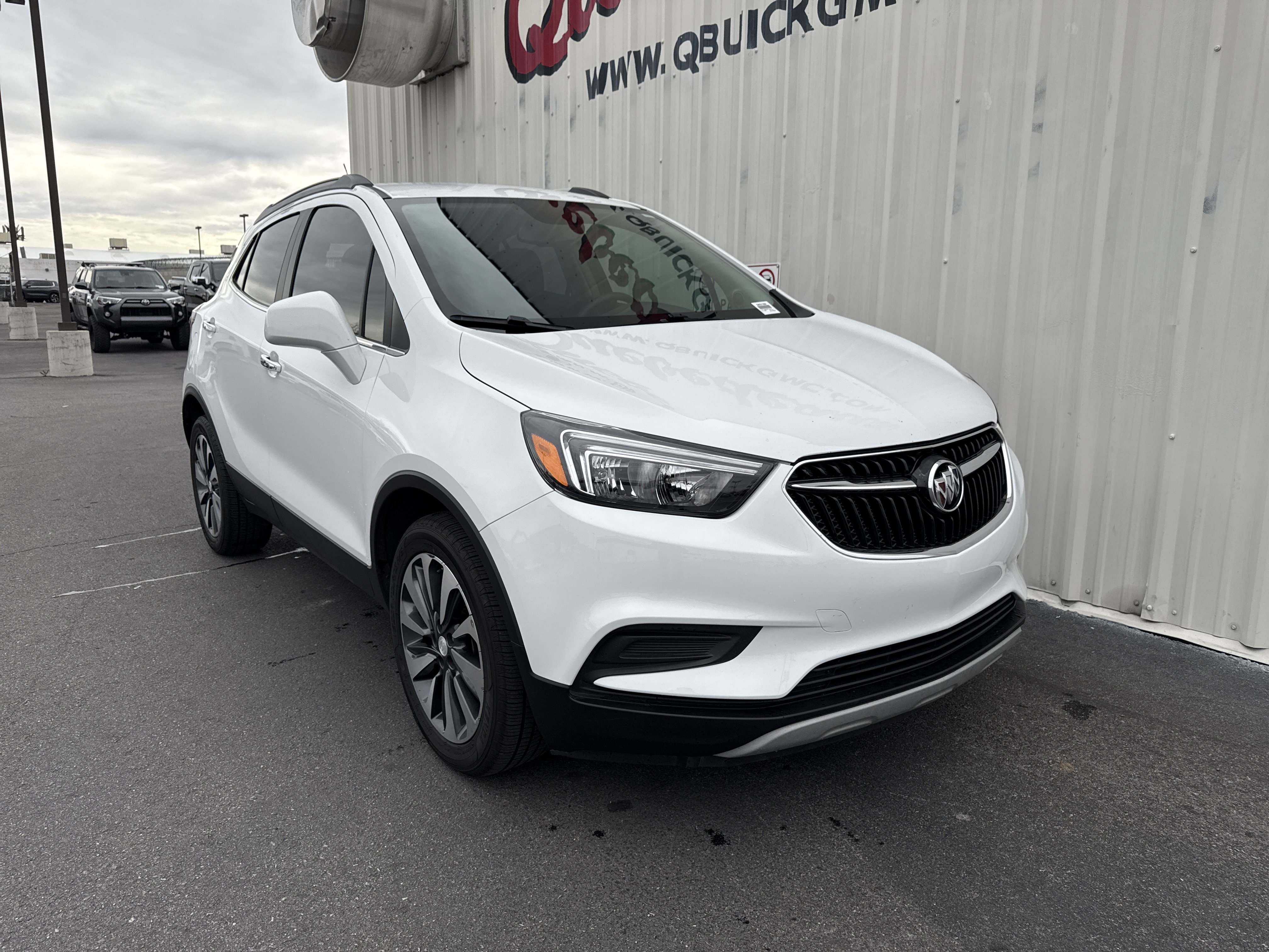 Used 2021 Buick Encore Preferred image 24