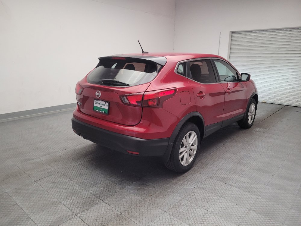 Used 2018 Nissan Rogue Sport S w/ S Appearance Package FWD image 9