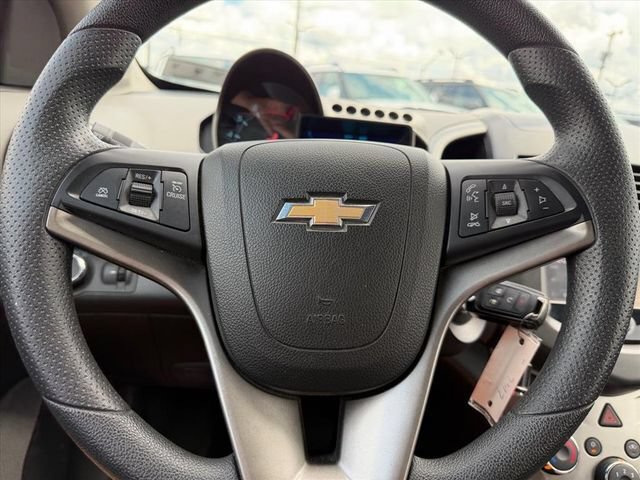Used 2015 Chevrolet Sonic LT FWD image 11