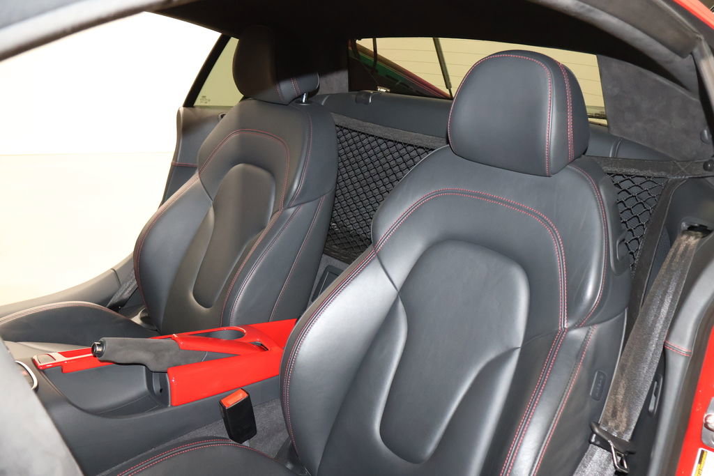 Used 2012 Audi R8 GT image 24