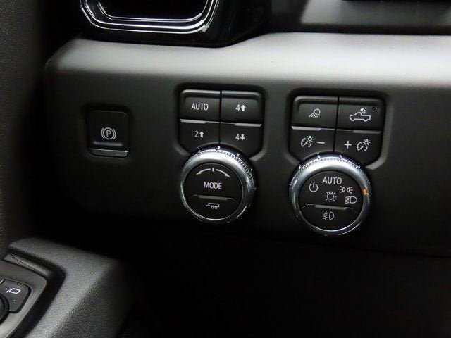 New 2026 GMC Sierra 1500 AT4 w/ AT4 Premium Package AWD/4WD image 38
