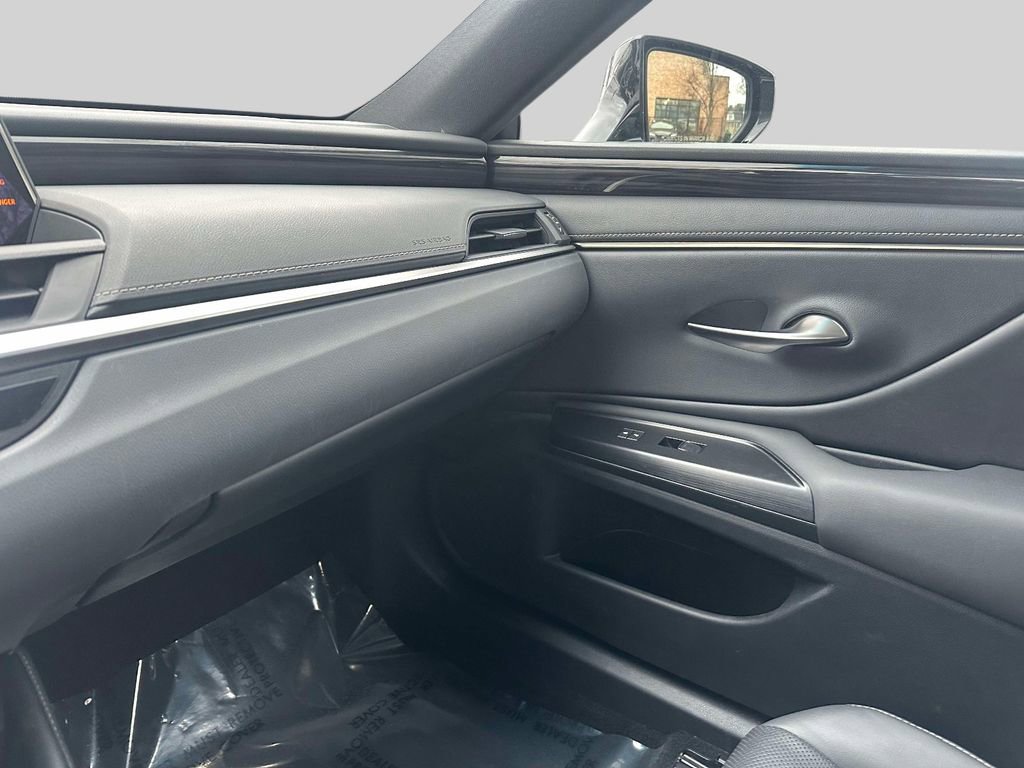 Certified 2021 Lexus ES 350 w/ Premium Package image 27