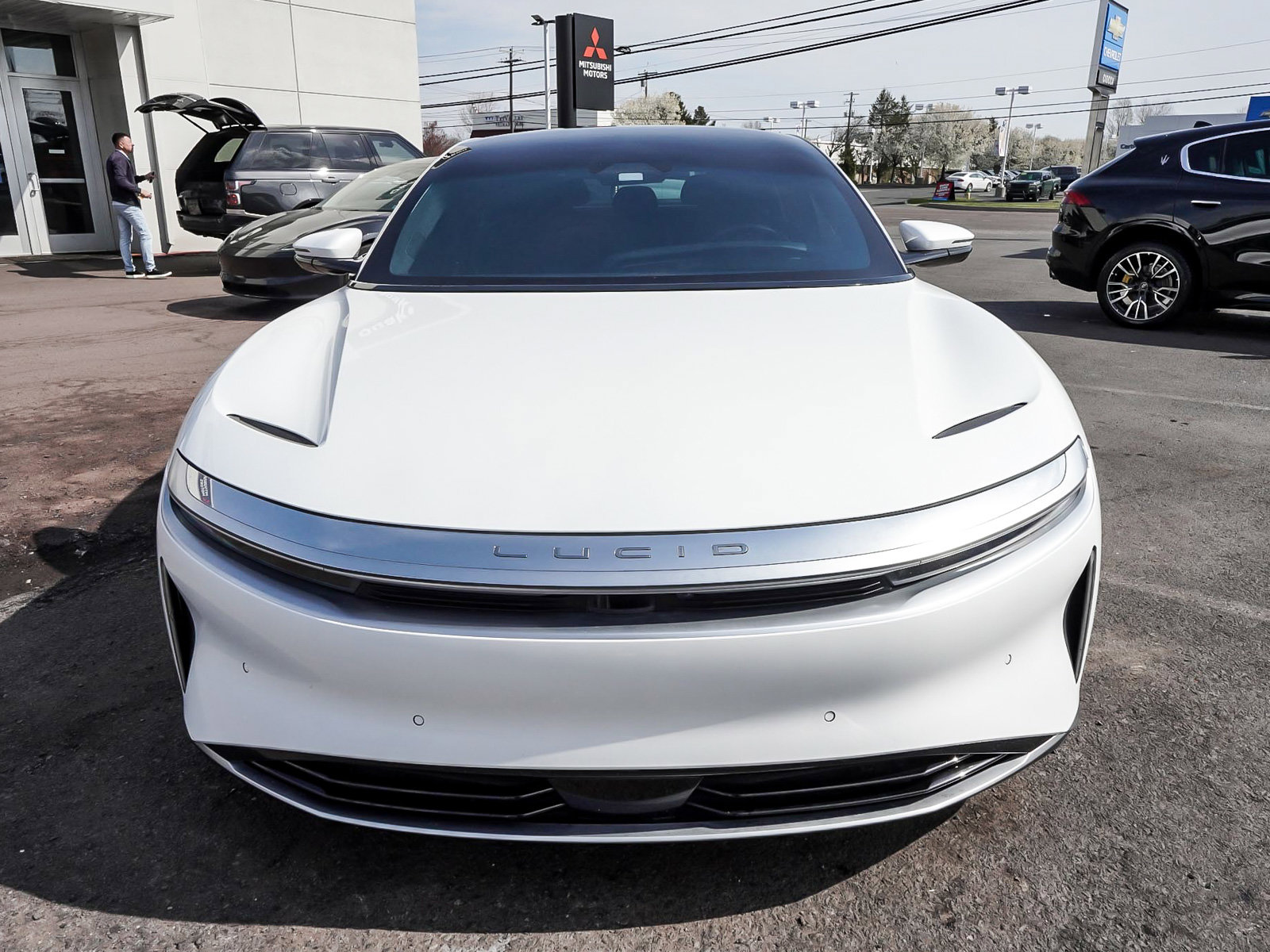 Used 2023 Lucid Air Touring AWD/4WD image 2