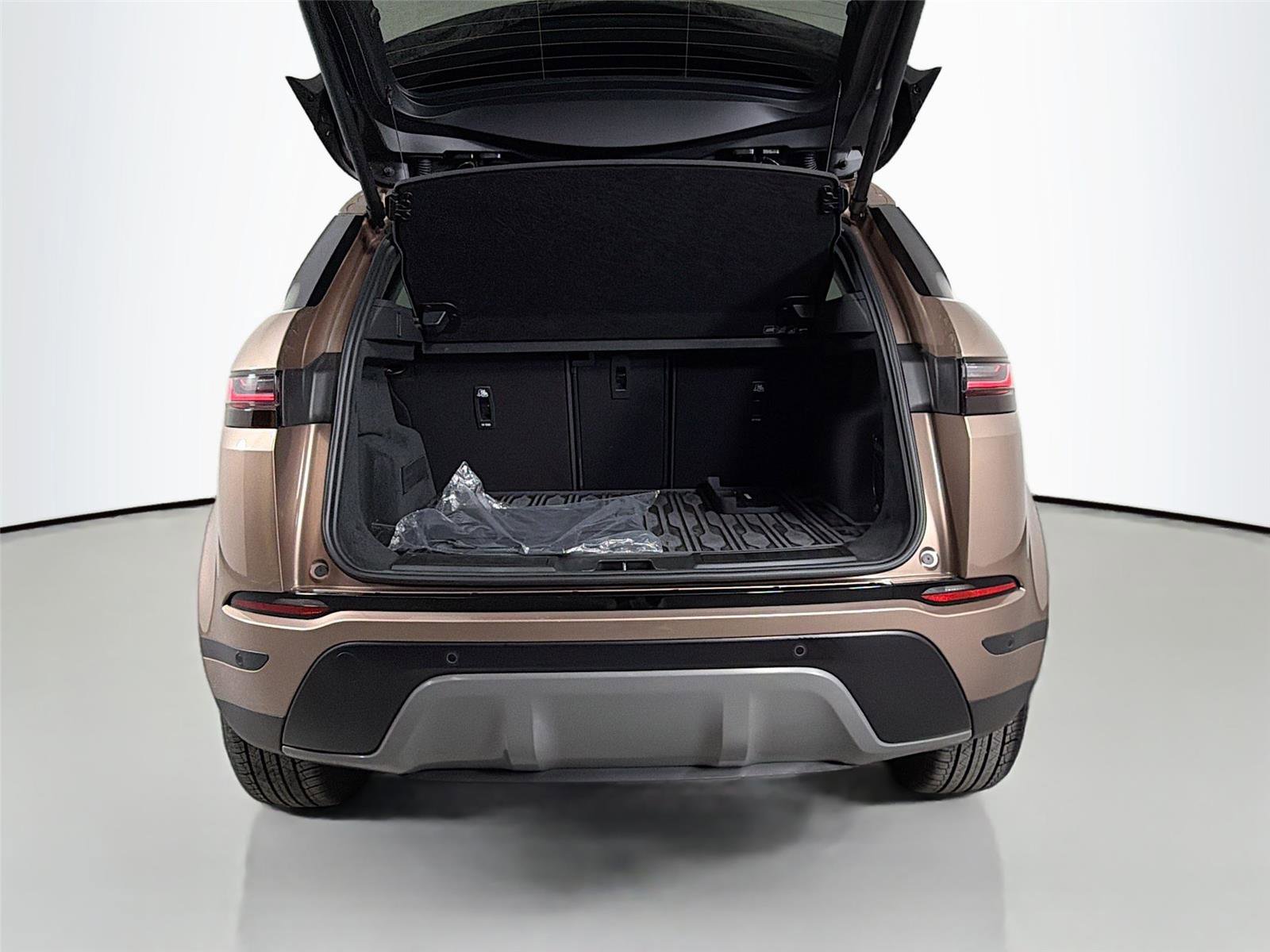 Certified 2025 Land Rover Range Rover Evoque S AWD/4WD image 27