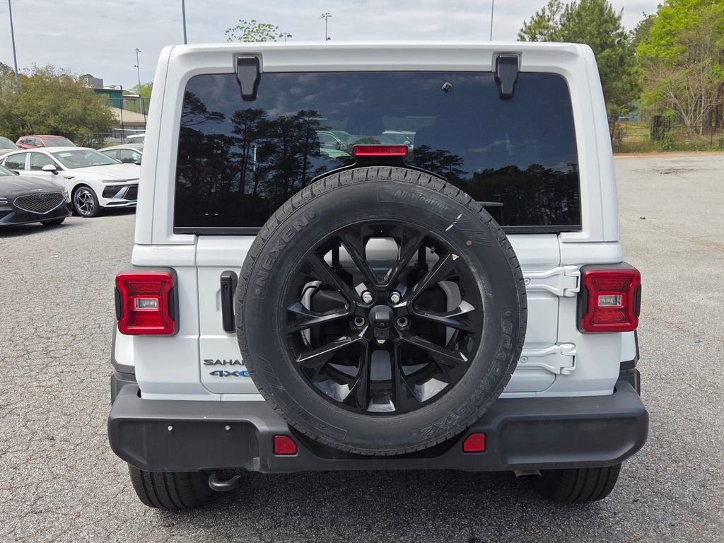 Used 2025 Jeep Wrangler Unlimited Sahara image 11