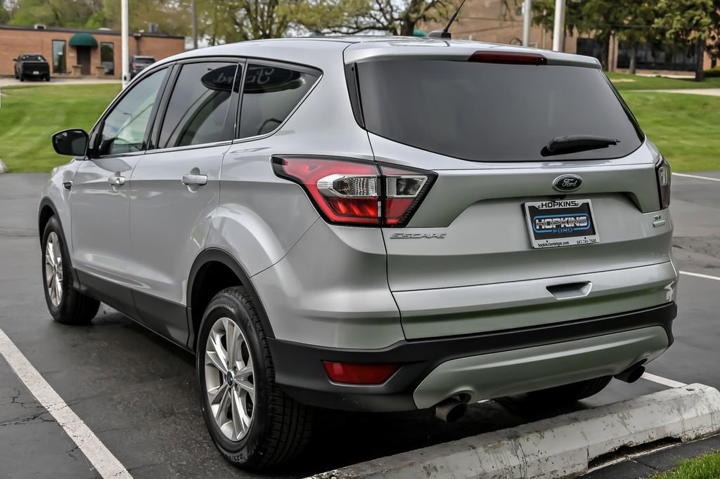 Used 2017 Ford Escape SE w/ SE Cold Weather Package FWD image 8