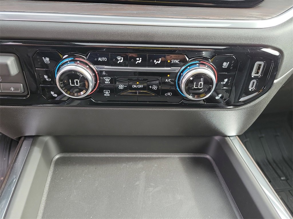 New 2025 GMC Sierra 3500 SLT w/ SLT Convenience Package image 34