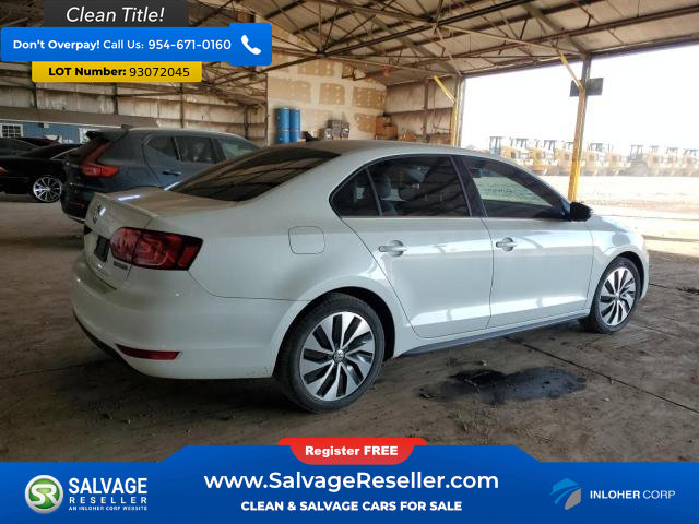 Used 2013 Volkswagen Jetta SEL Premium image 4