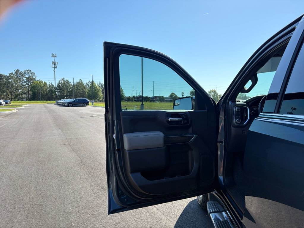 Used 2021 GMC Sierra 1500 SLT w/ SLT Premium Package AWD/4WD image 12