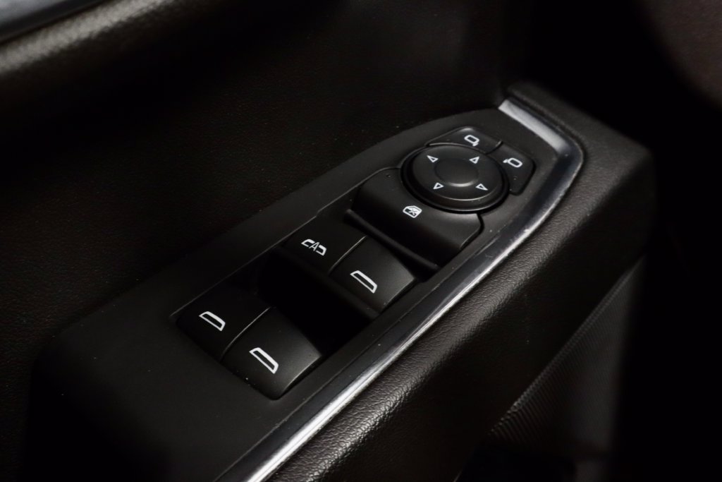 Used 2023 Chevrolet Silverado 1500 LT AWD/4WD image 27