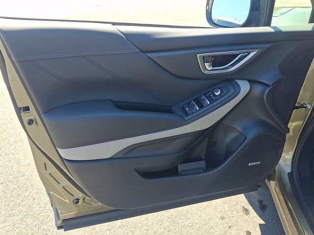 Used 2024 Subaru Forester Limited AWD/4WD image 12