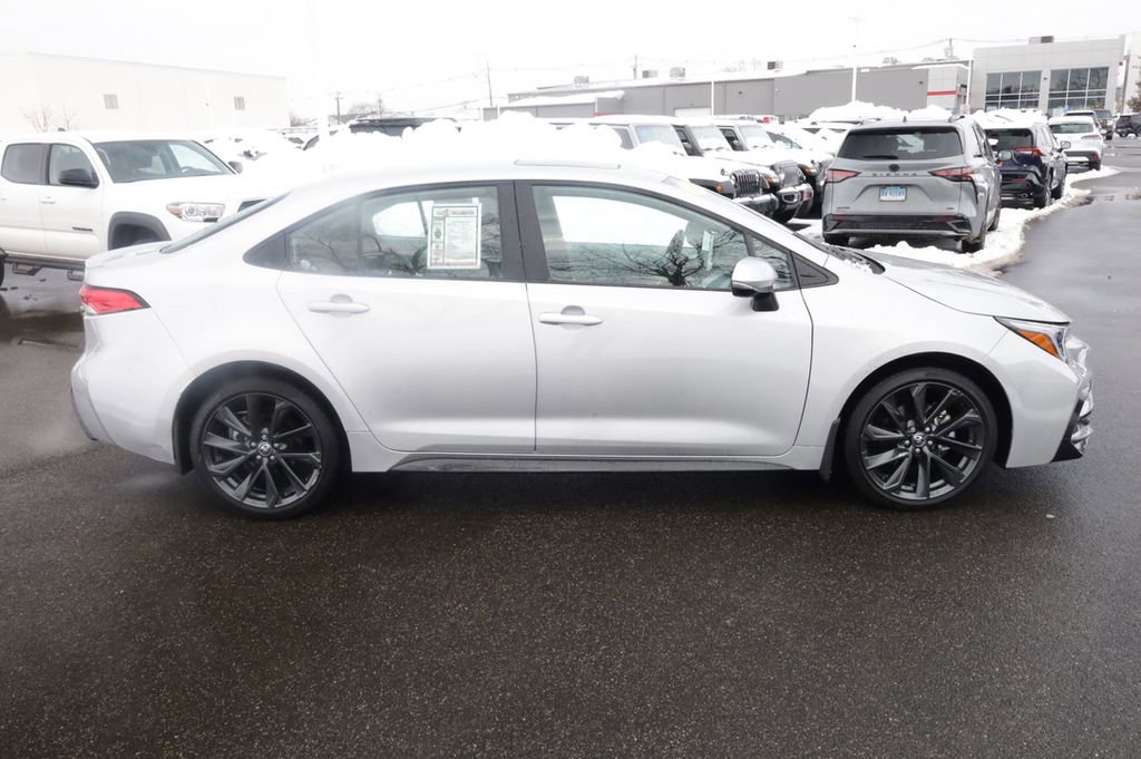 Certified 2025 Toyota Corolla SE w/ SE Premium Package image 10