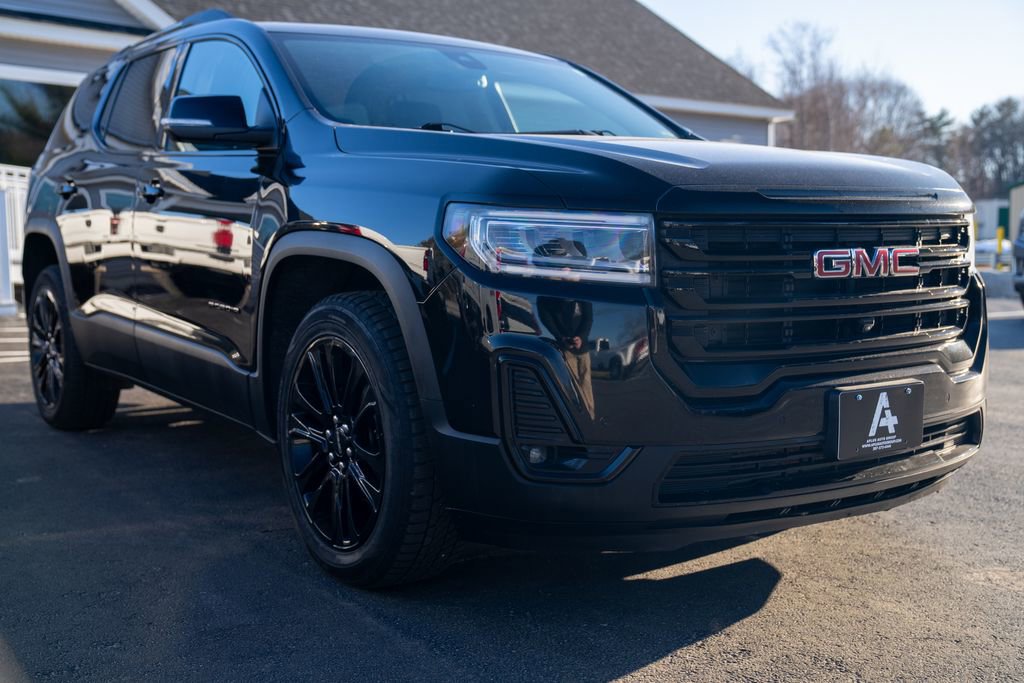 Used 2023 GMC Acadia SLT w/ Elevation Edition image 8