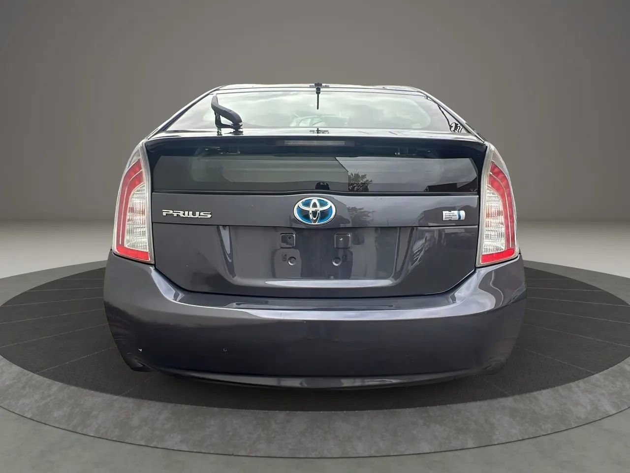 Used 2014 Toyota Prius One image 6