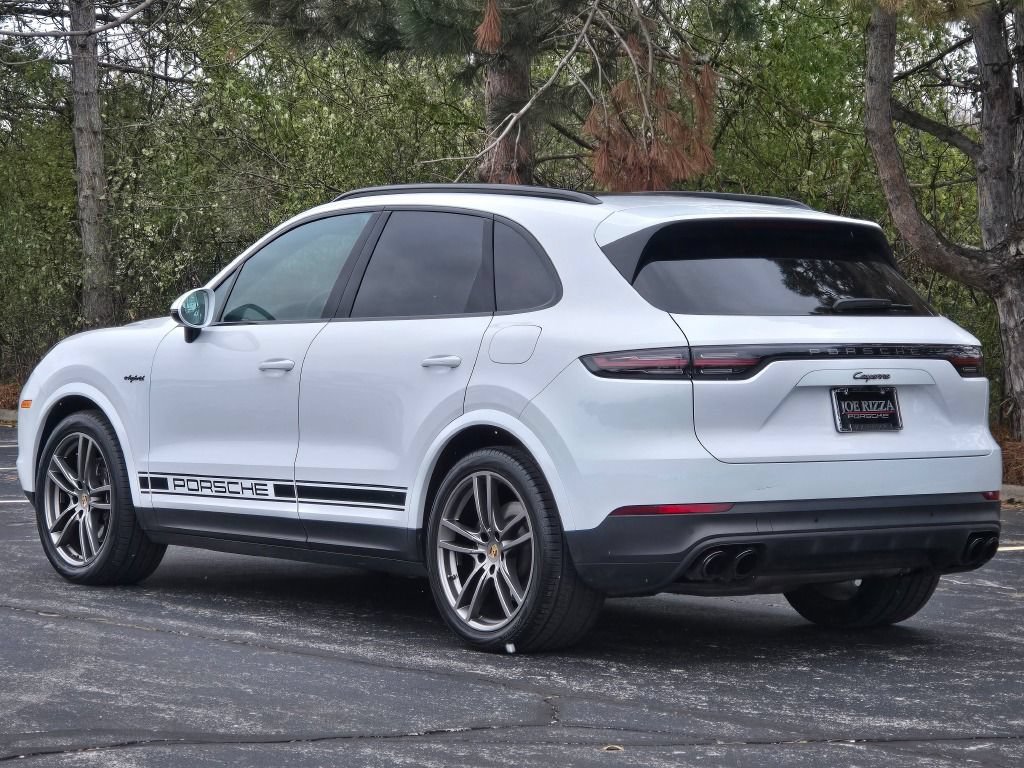 Used 2023 Porsche Cayenne Platinum Edition AWD/4WD image 3