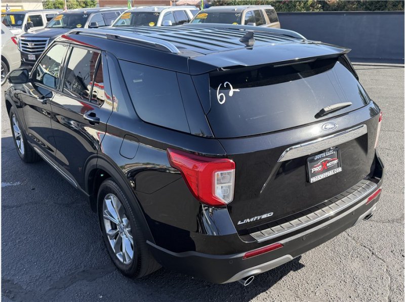 Used 2021 Ford Explorer Limited RWD image 12