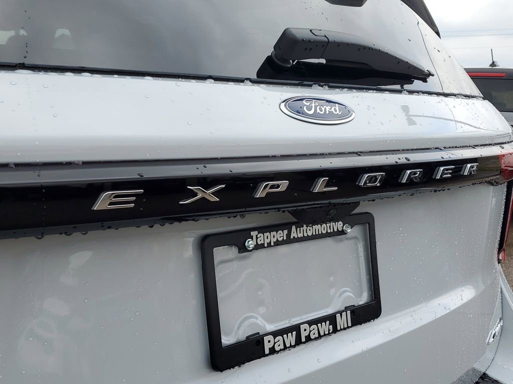 New 2026 Ford Explorer Active w/ Active Comfort Package image 6