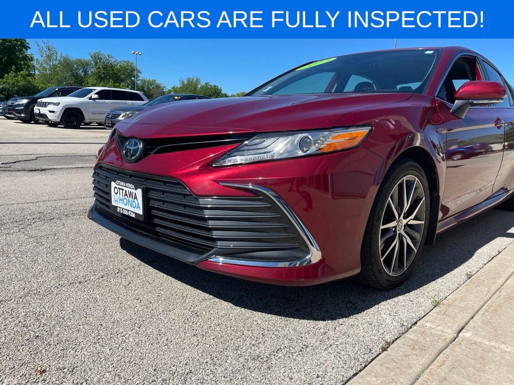 Used 2022 Toyota Camry XLE FWD image 14
