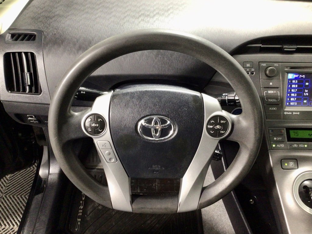 Used 2015 Toyota Prius Four image 18