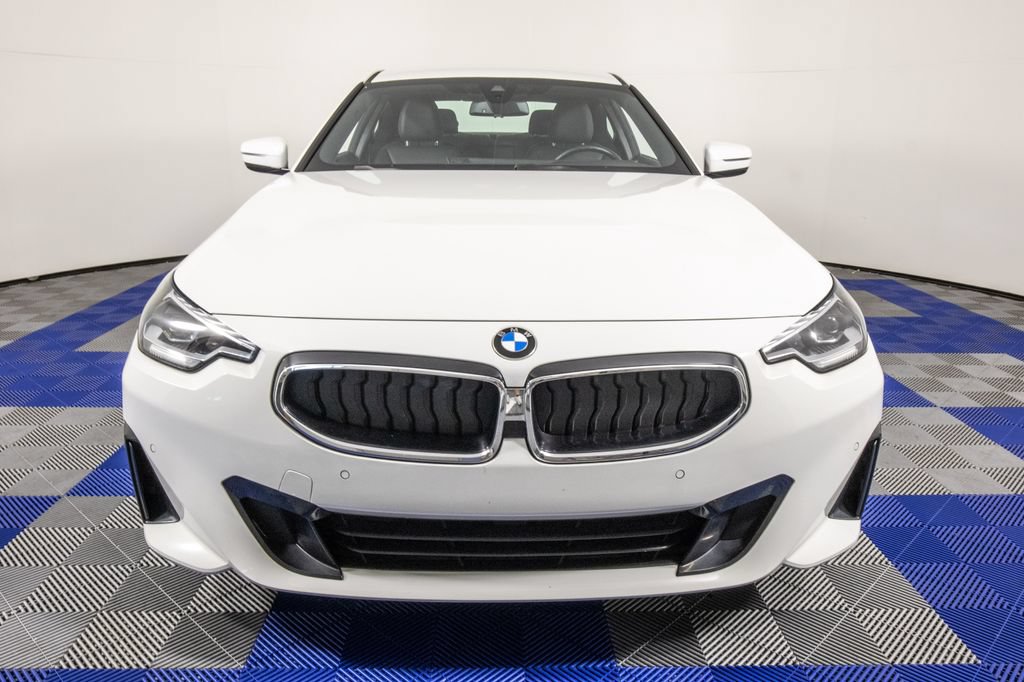 Used 2023 BMW 230i Coupe RWD image 2