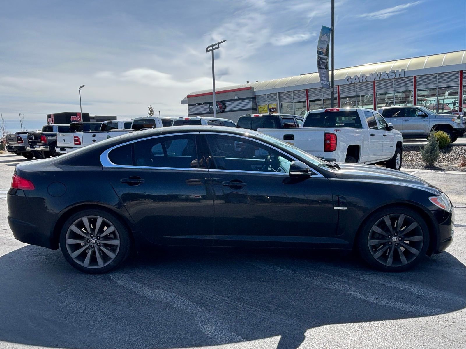 Used 2011 Jaguar XF Premium image 6