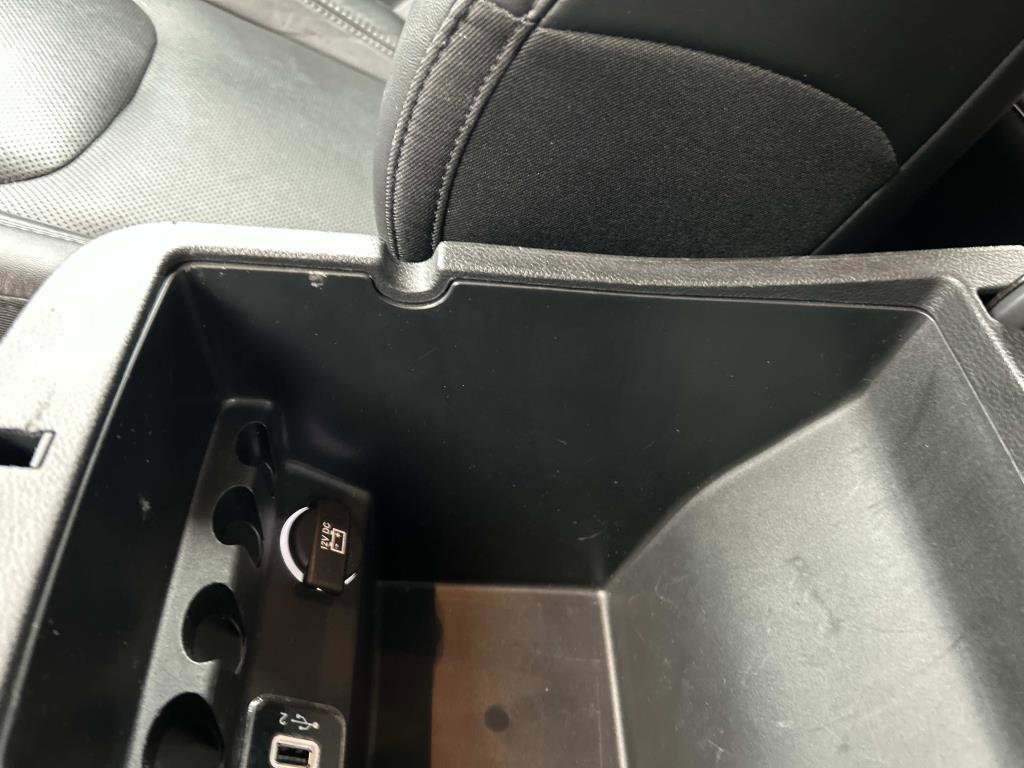 Used 2015 Mercedes-Benz C 400 4MATIC image 35