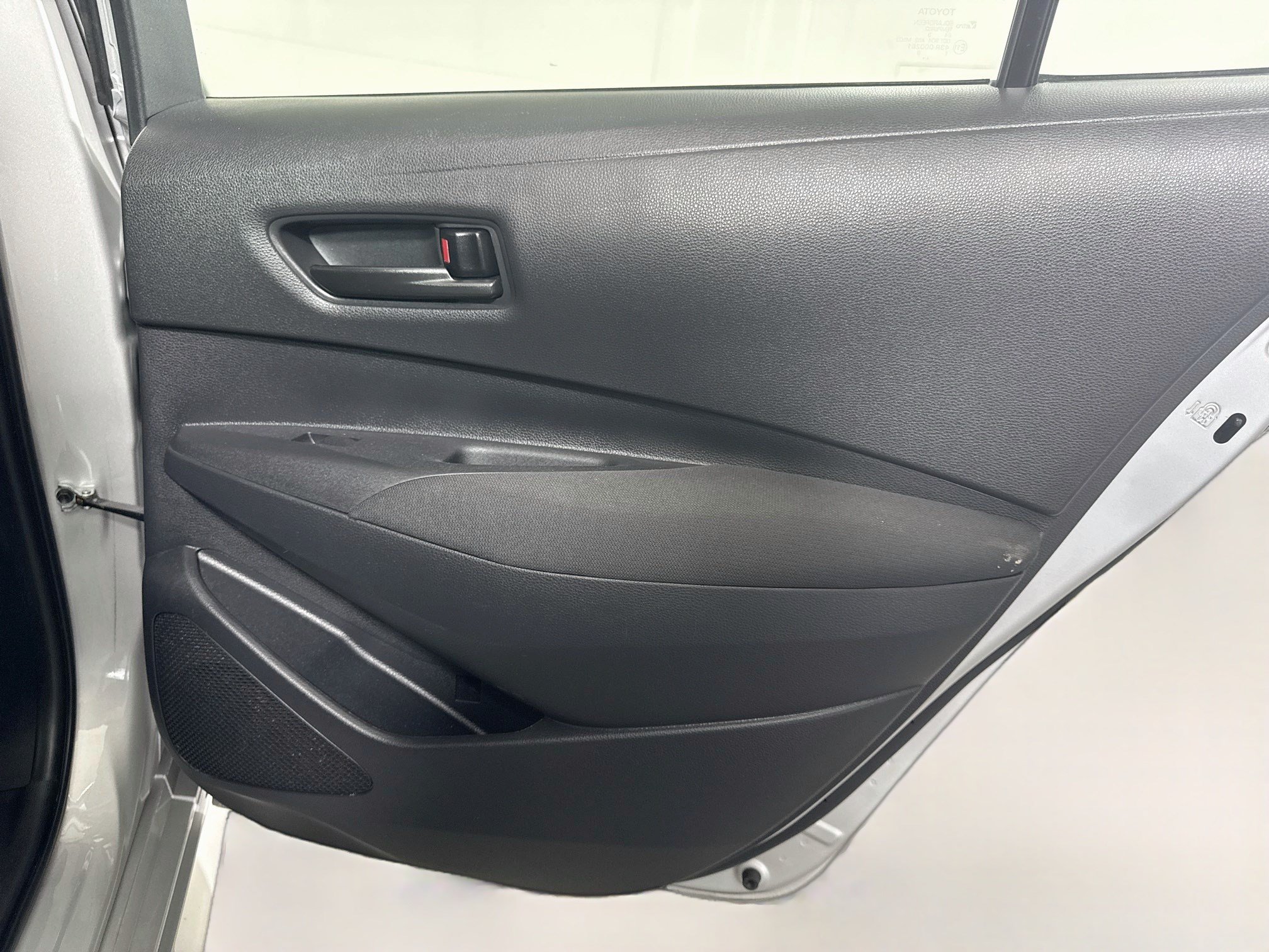 Used 2024 Toyota Corolla LE FWD image 27